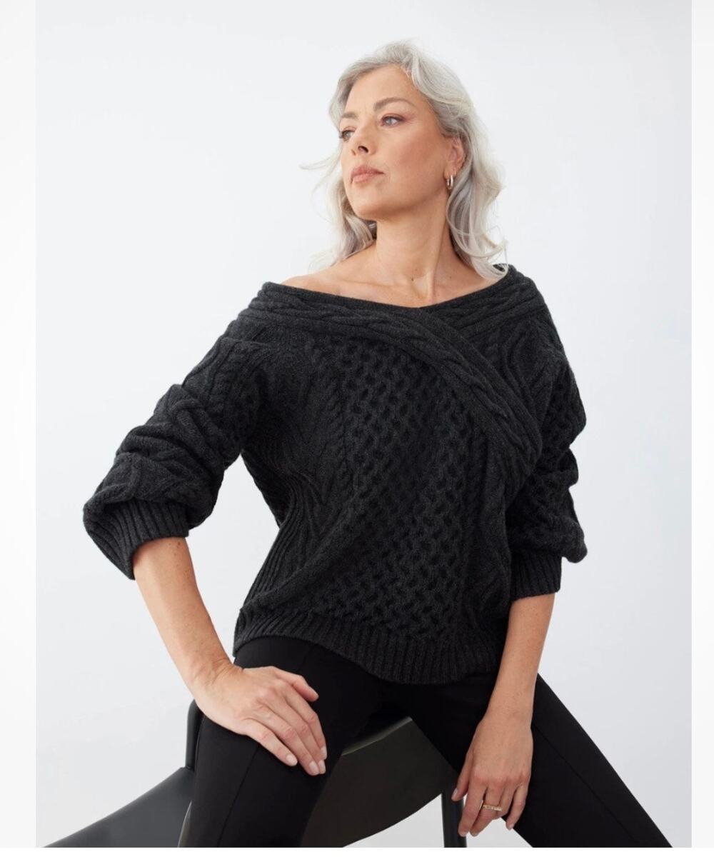 NWT $298 XL GSTQ superfine wool Cable Knit Sweater in charcoal grey